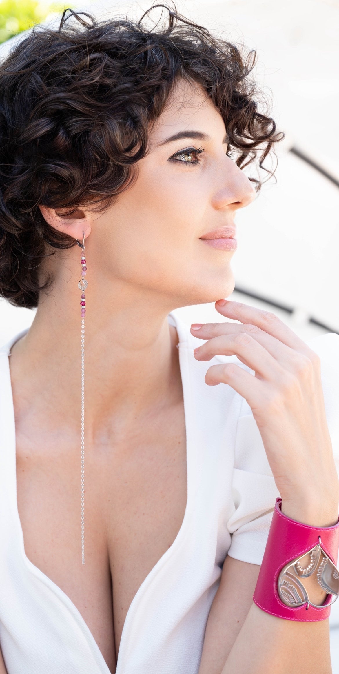 Mono Orecchino Extra Lungo in Acciaio, Tormaline e Rubini e polsino in pelle e acciaio