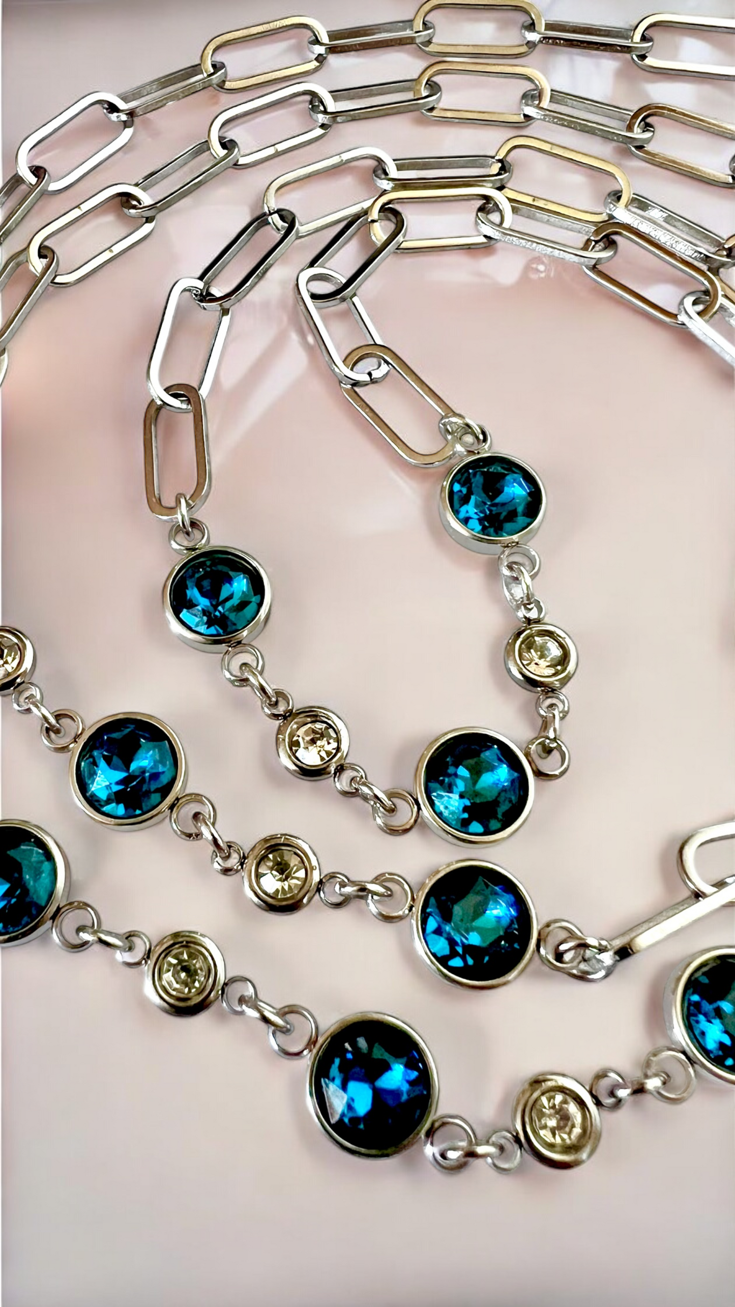 Collana lunga in acciaio