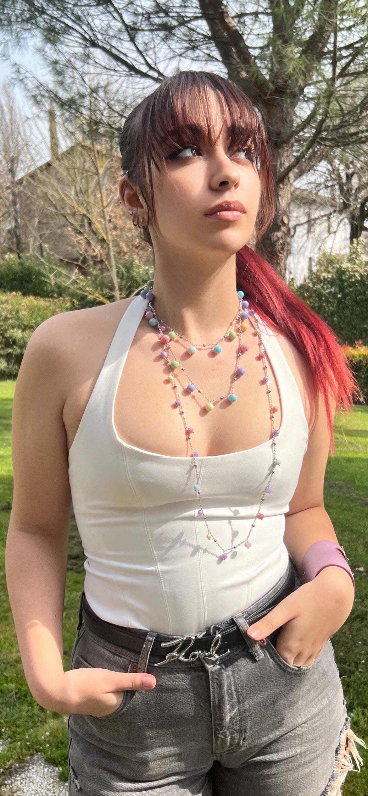 Collana in acciaio e perle di vetro colorate lunga 90 cm