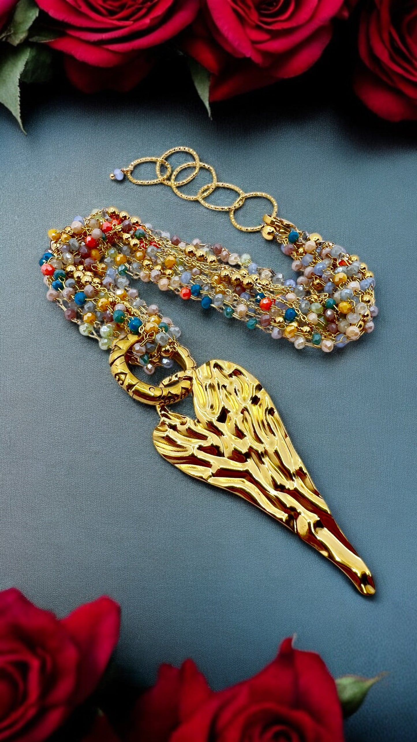 Girocollo multifilo in acciaio e cristalli con pendente cuore