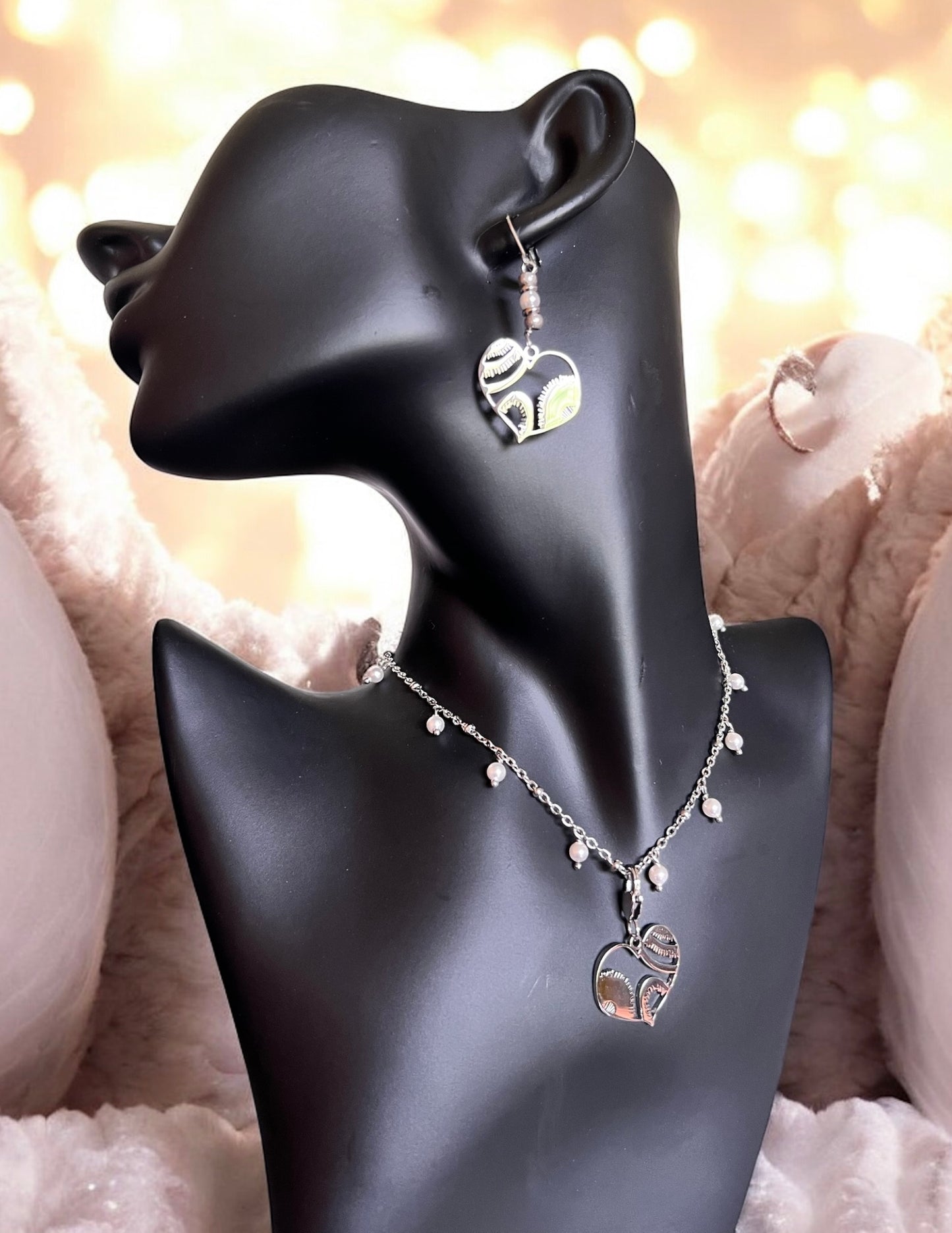 Orecchini in acciaio e perle Swarovski