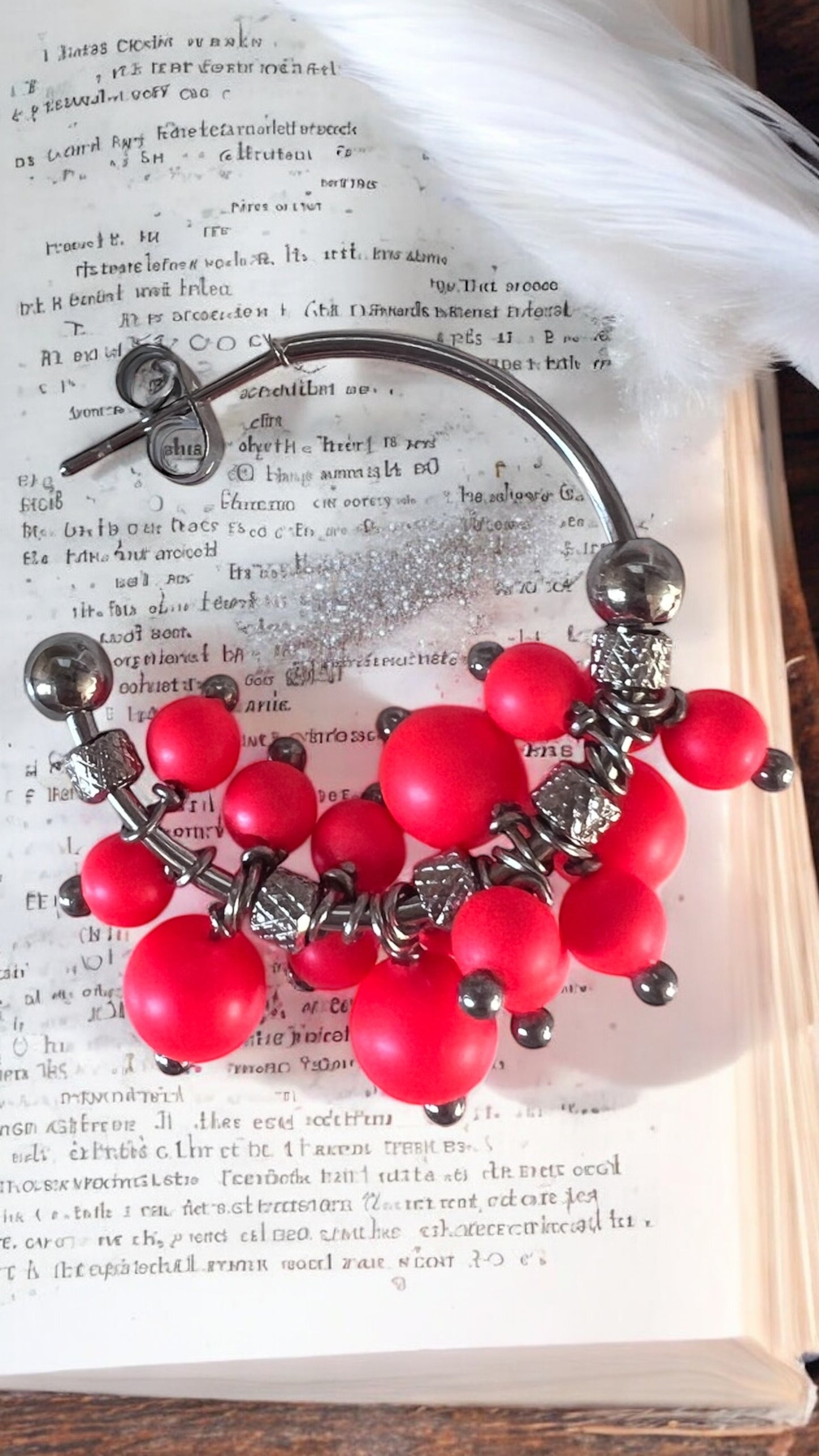 Mono orecchino in acciaio e perle Swarovski