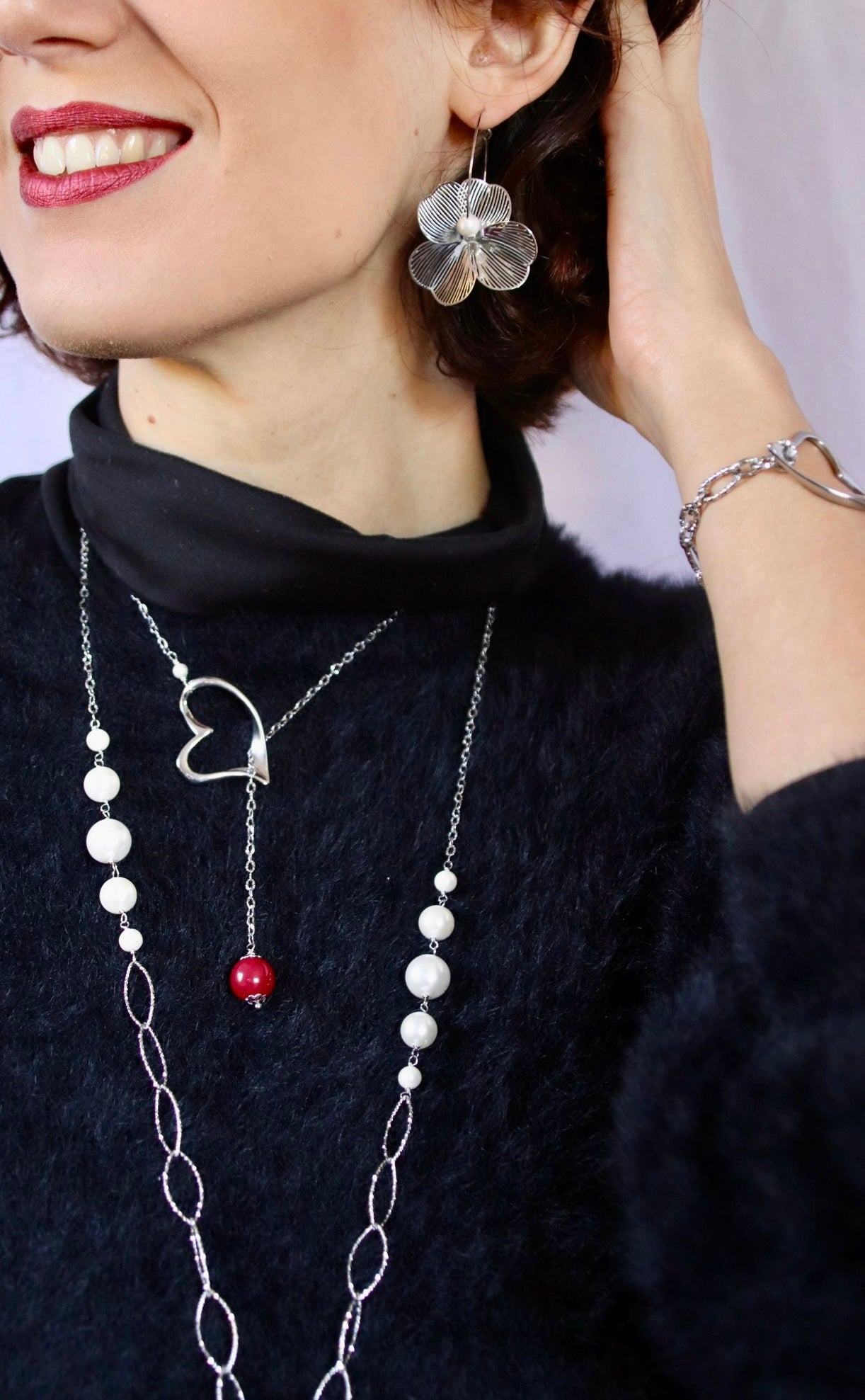 Mono orecchino Fiore acciaio e perla di conchiglia