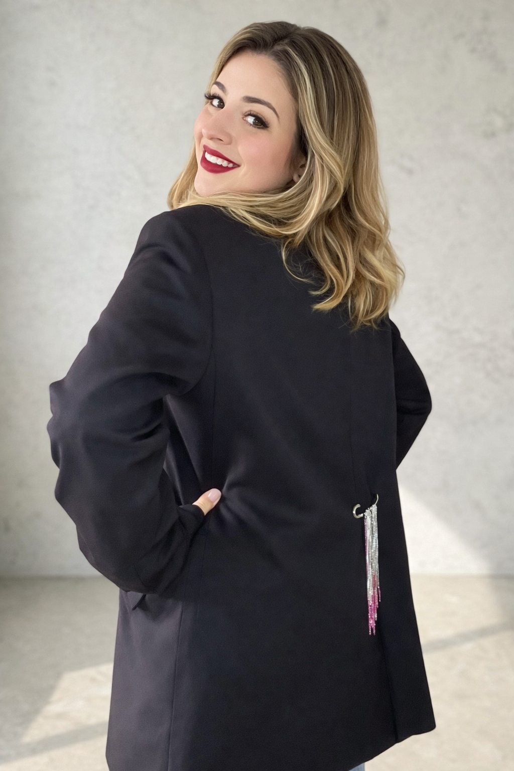 Spilla Glam Pink Cascade firmata Vizio Gioielli