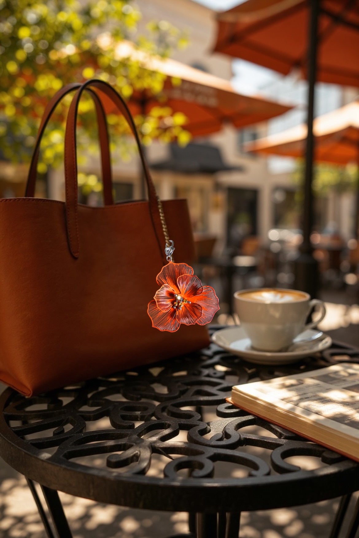 Mono orecchino in acciaio e cristalli