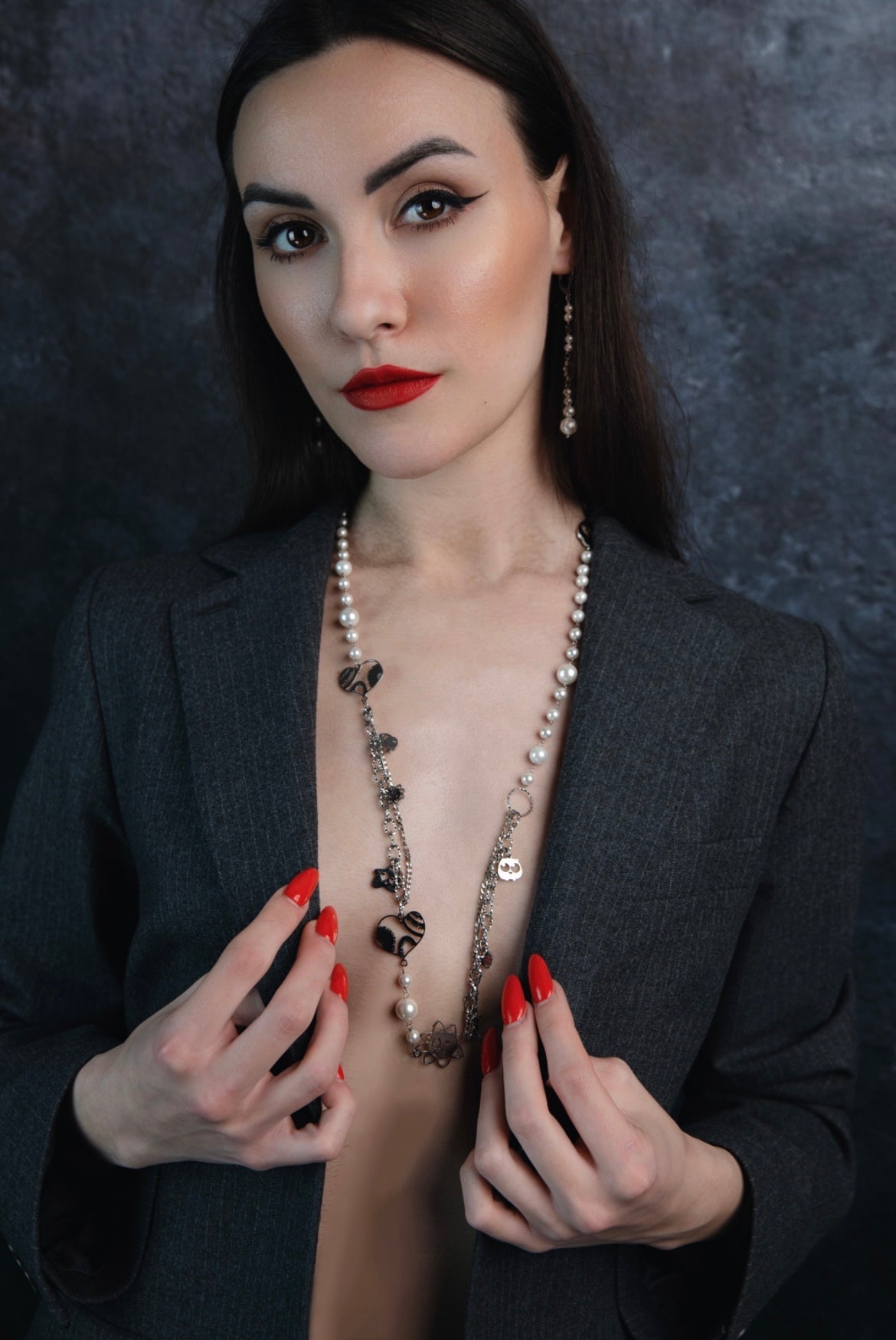 Collana in acciaio E perle di conchiglia firmata Vizio Gioielli 