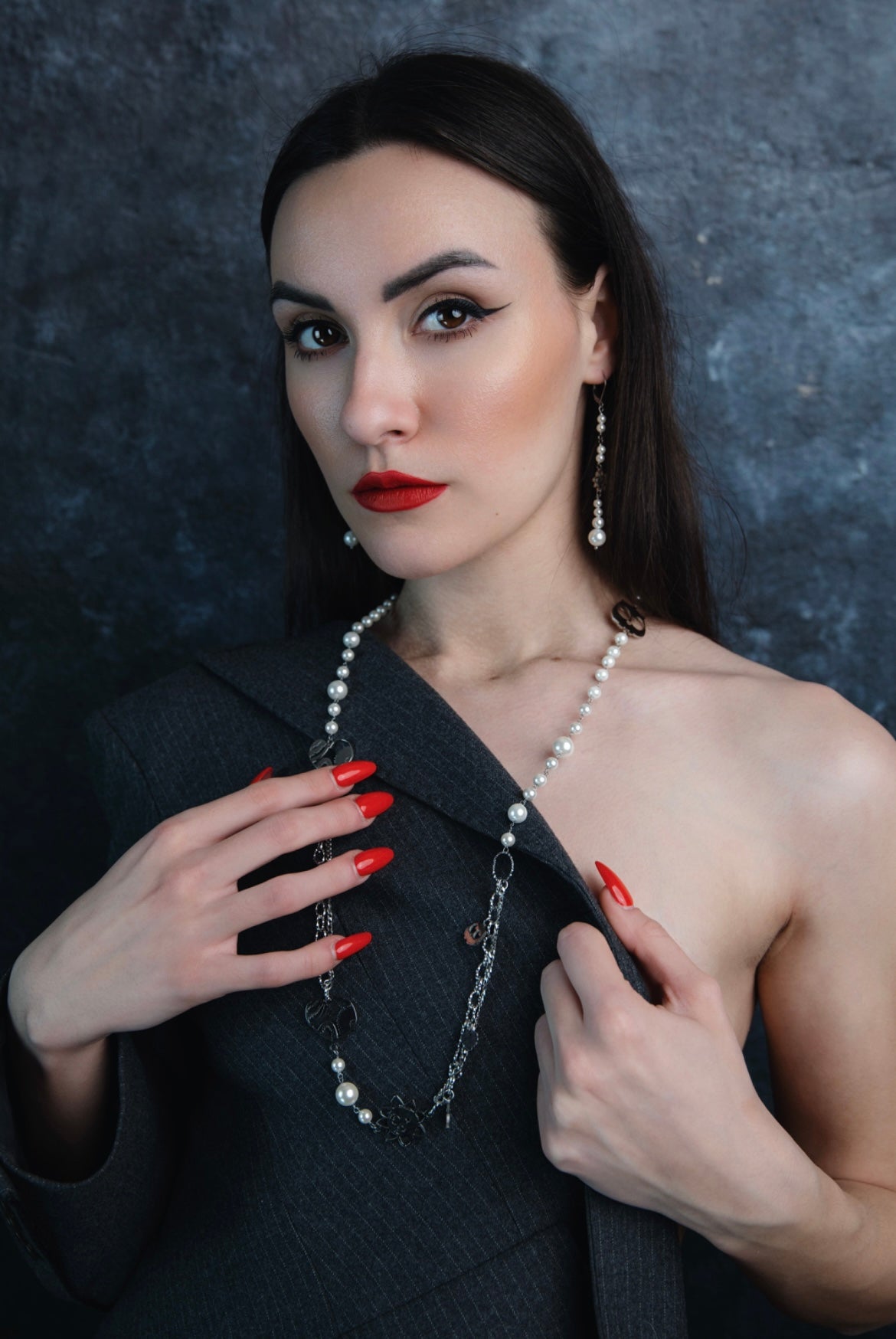 Collana in acciaio E perle di conchiglia firmata Vizio Gioielli 