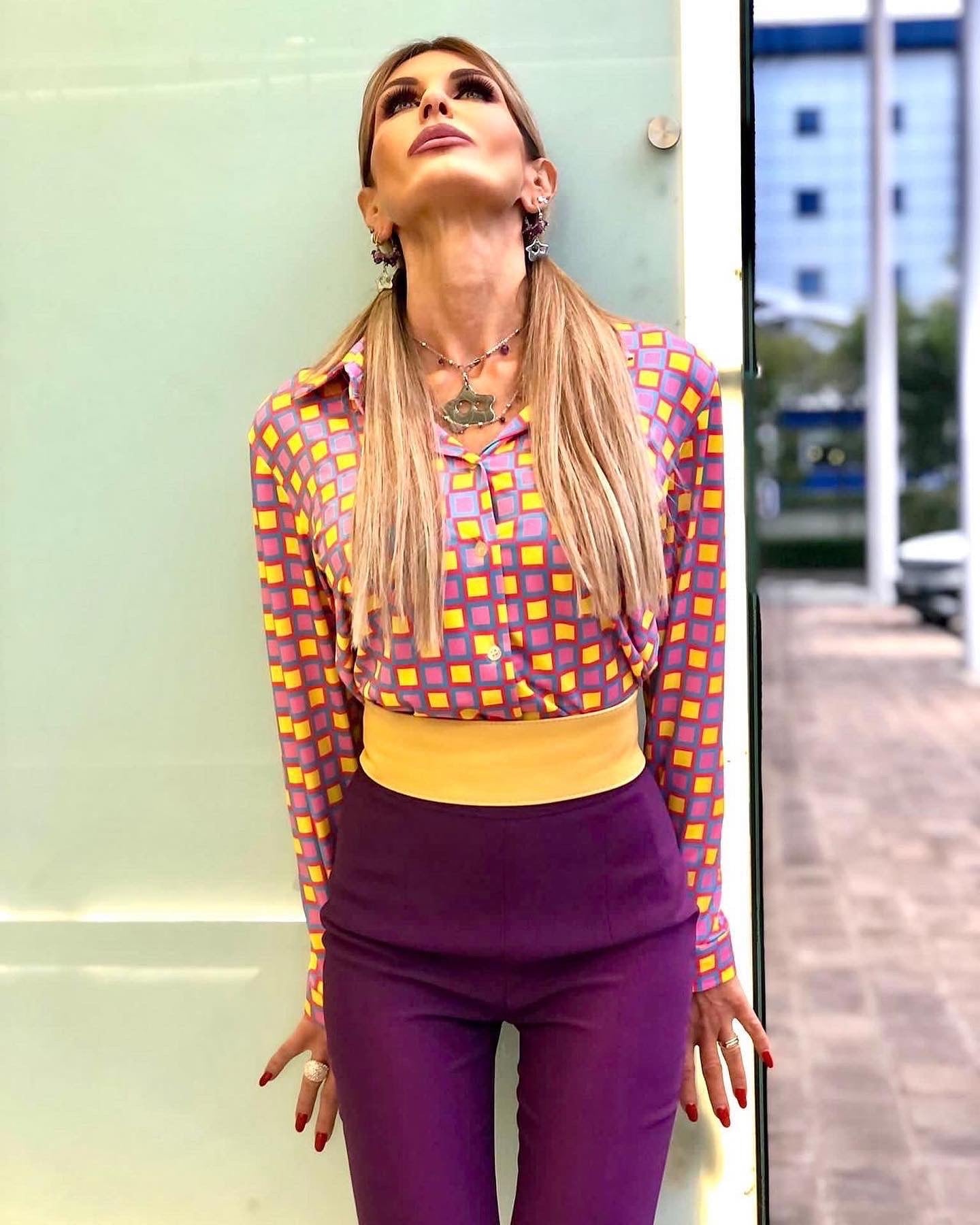 Collana in acciaio e pietre semipreziose