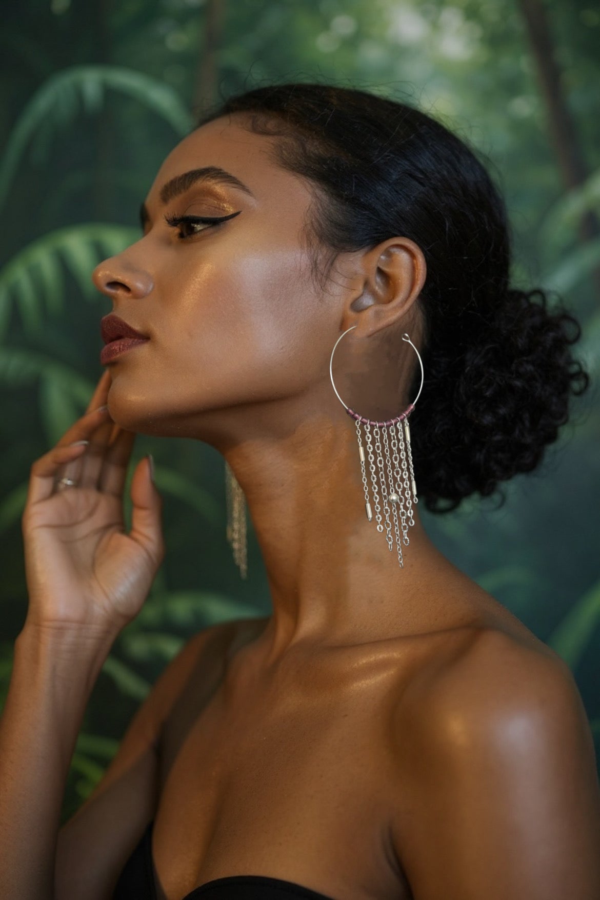 Mono orecchino in acciaio e granate