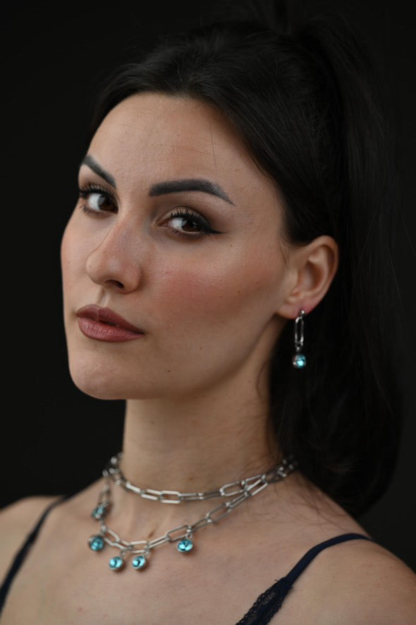 Girocollo in acciaio e cristalli azzurri