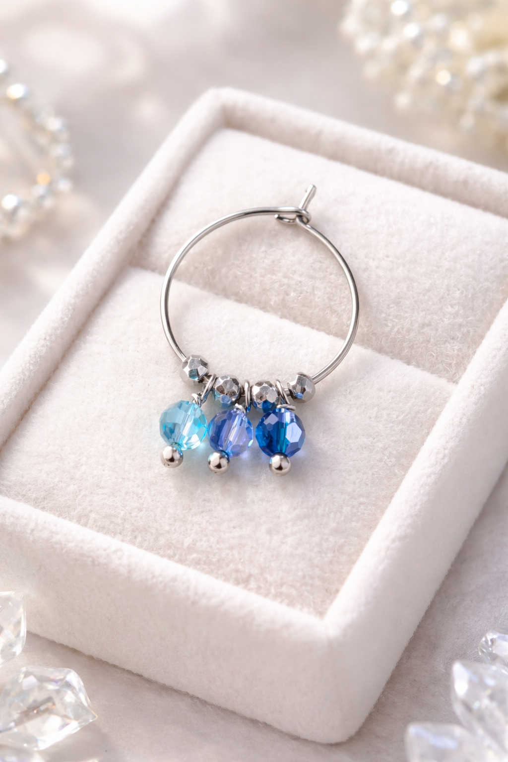 Mono Orecchino in Acciaio con Cristalli blu – 3 cm firmato Vizio Gioielli
