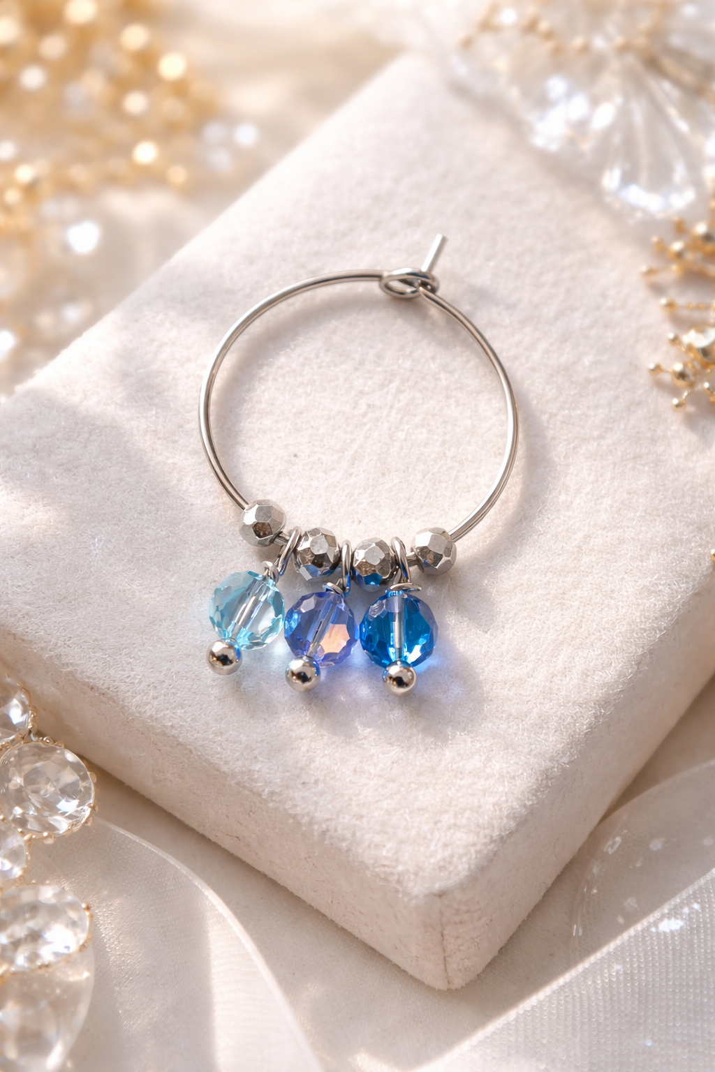 Mono Orecchino in Acciaio con Cristalli blu – 3 cm firmato Vizio Gioielli