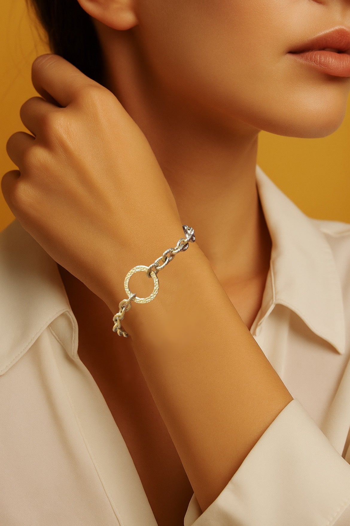 Bracciale in acciaio dorato