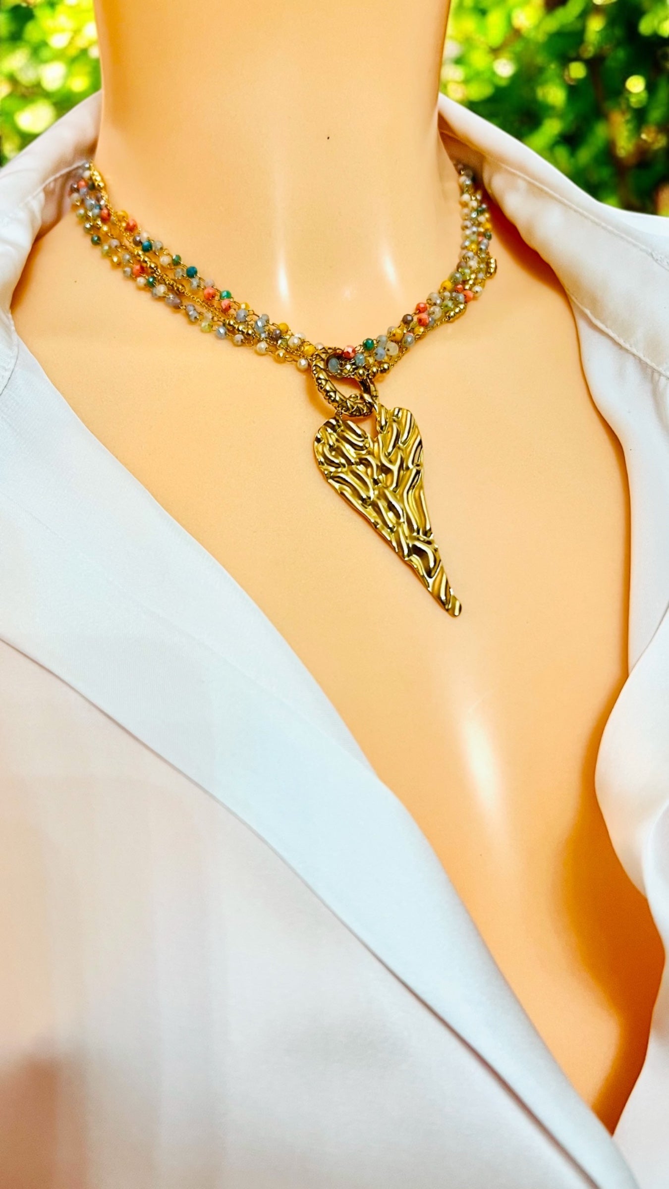 Girocollo multifilo in acciaio e cristalli con pendente cuore