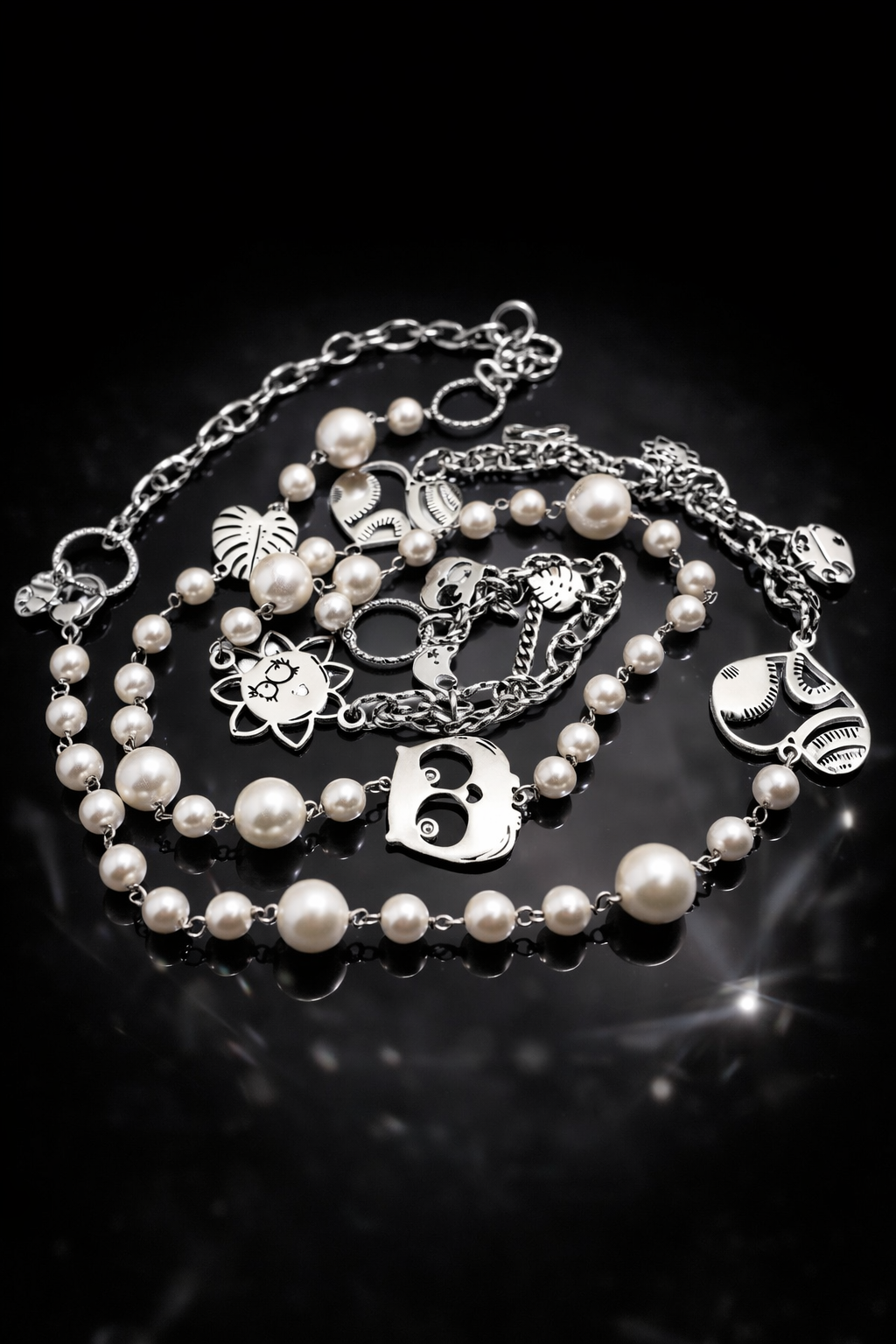 Collana in acciaio e perle di conchiglia firmata Vizio Gioielli