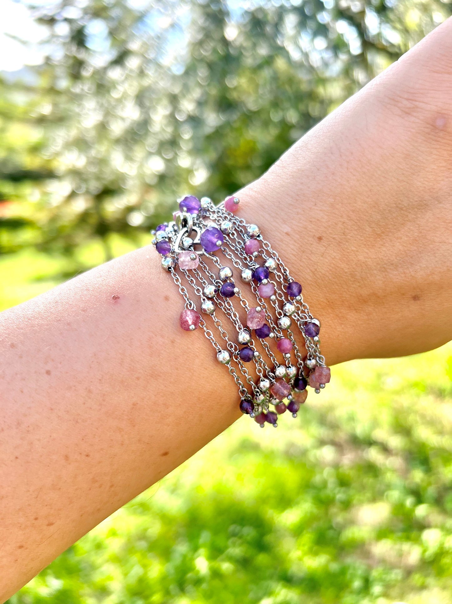 Collana in acciaio e pietre semipreziose