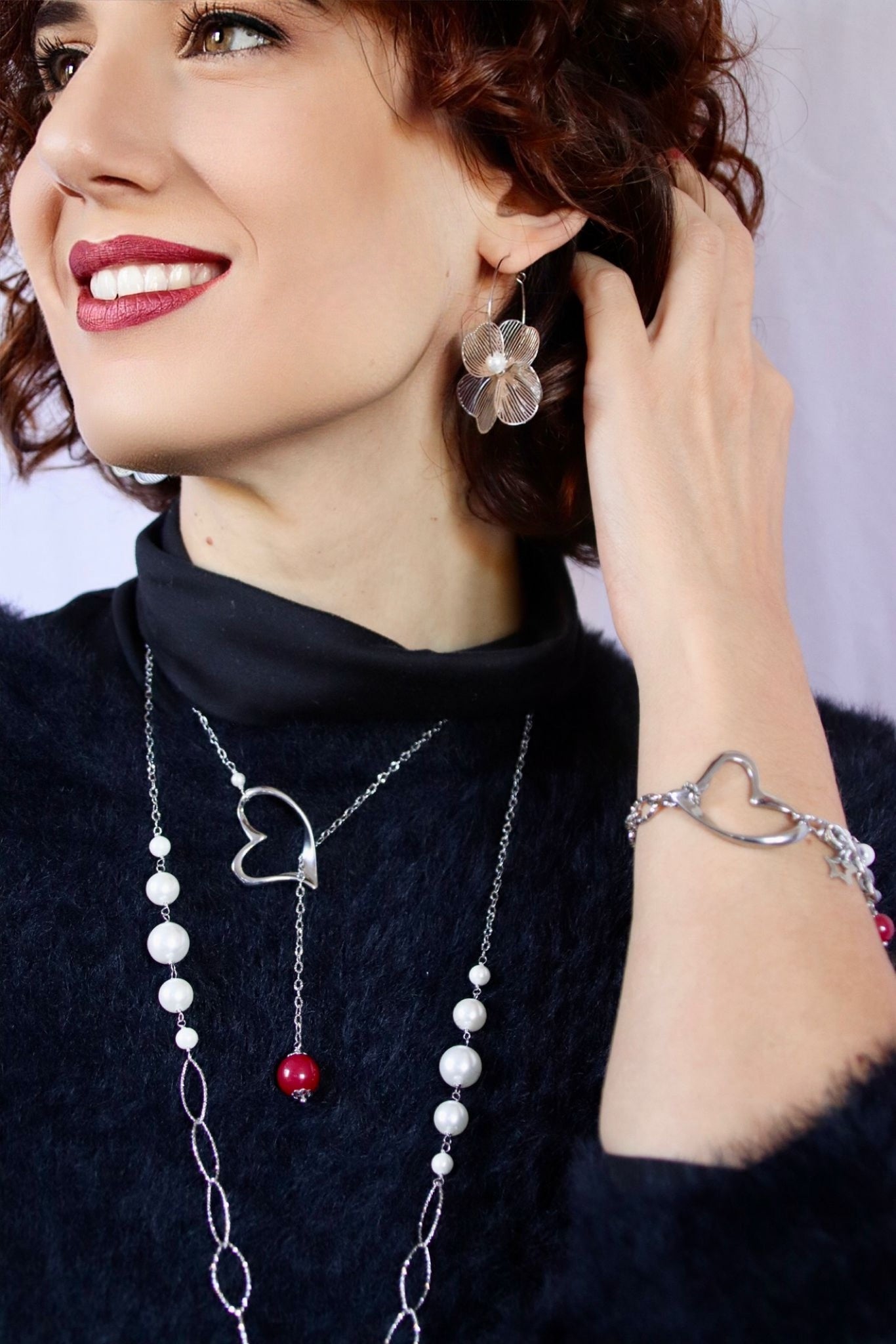 Collana sali-scendi Vizio in Paris in acciaio con rubino lab e perla di conchiglia