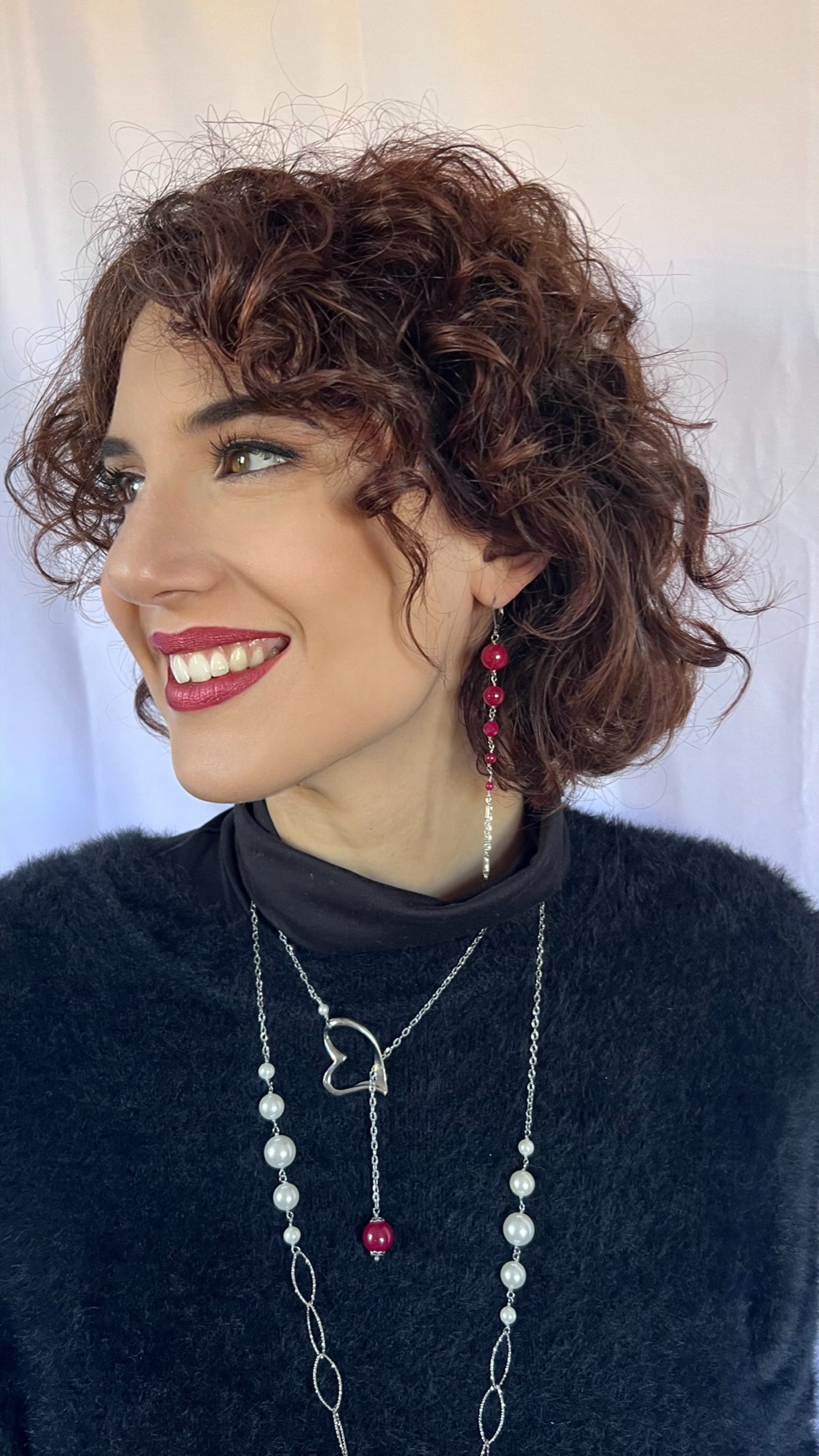 Mono orecchino lungo Vizio in Paris in acciaio con rubini lab