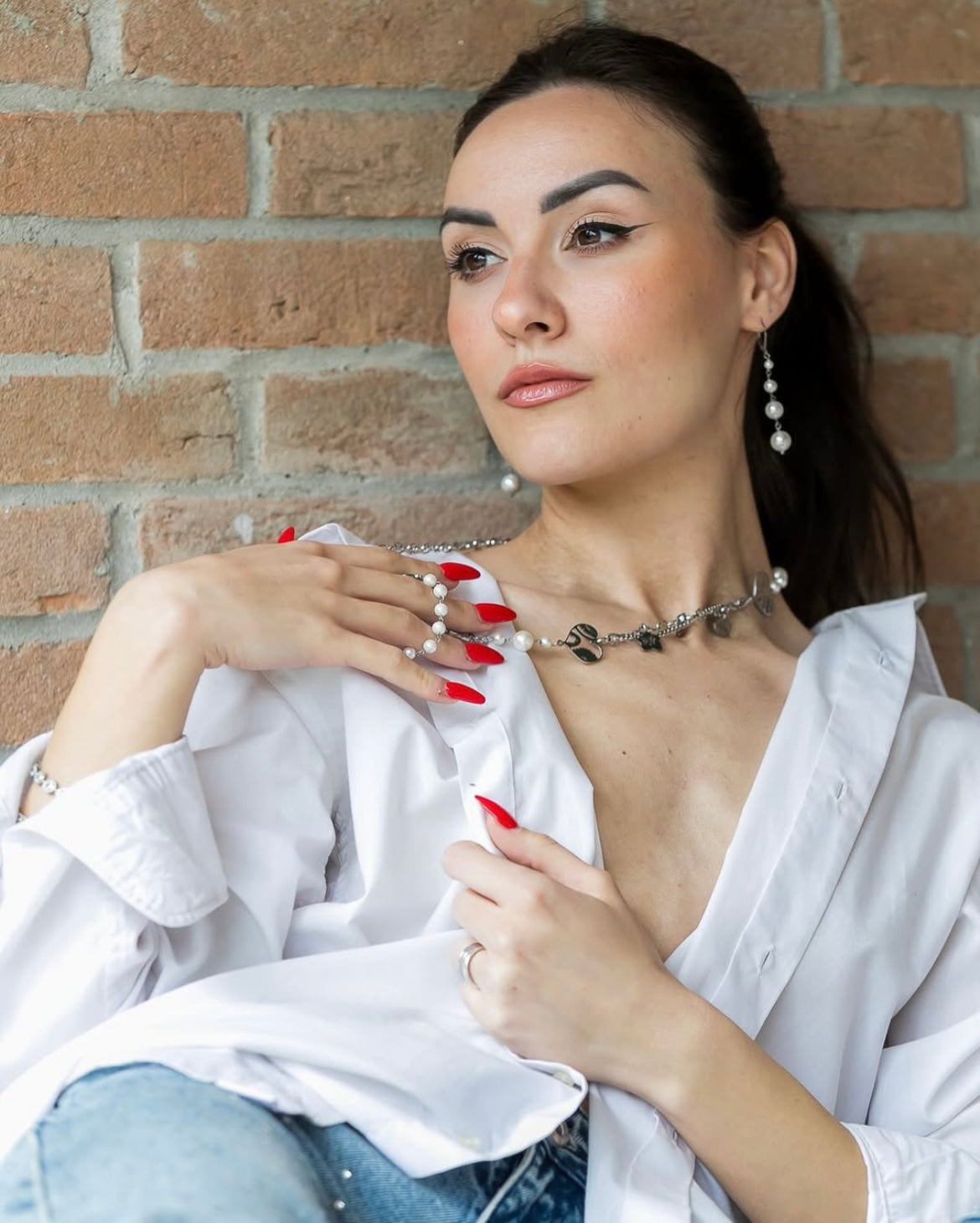 Orecchini in acciaio e perle di madreperla