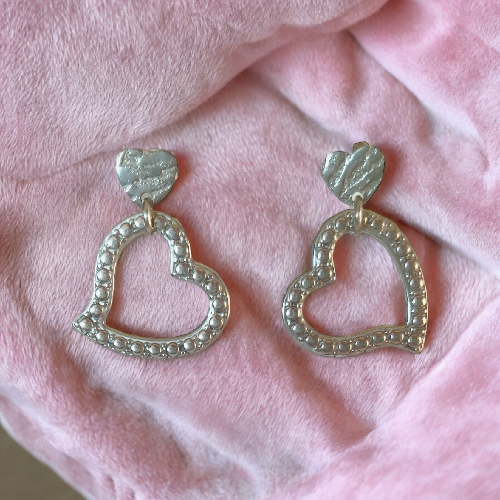 Orecchini in acciaio colore argento cuore grande