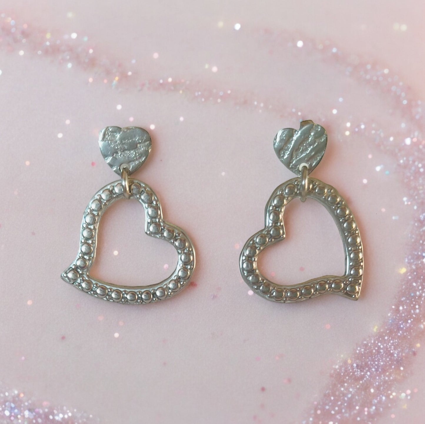 Orecchini in acciaio colore argento cuore grande