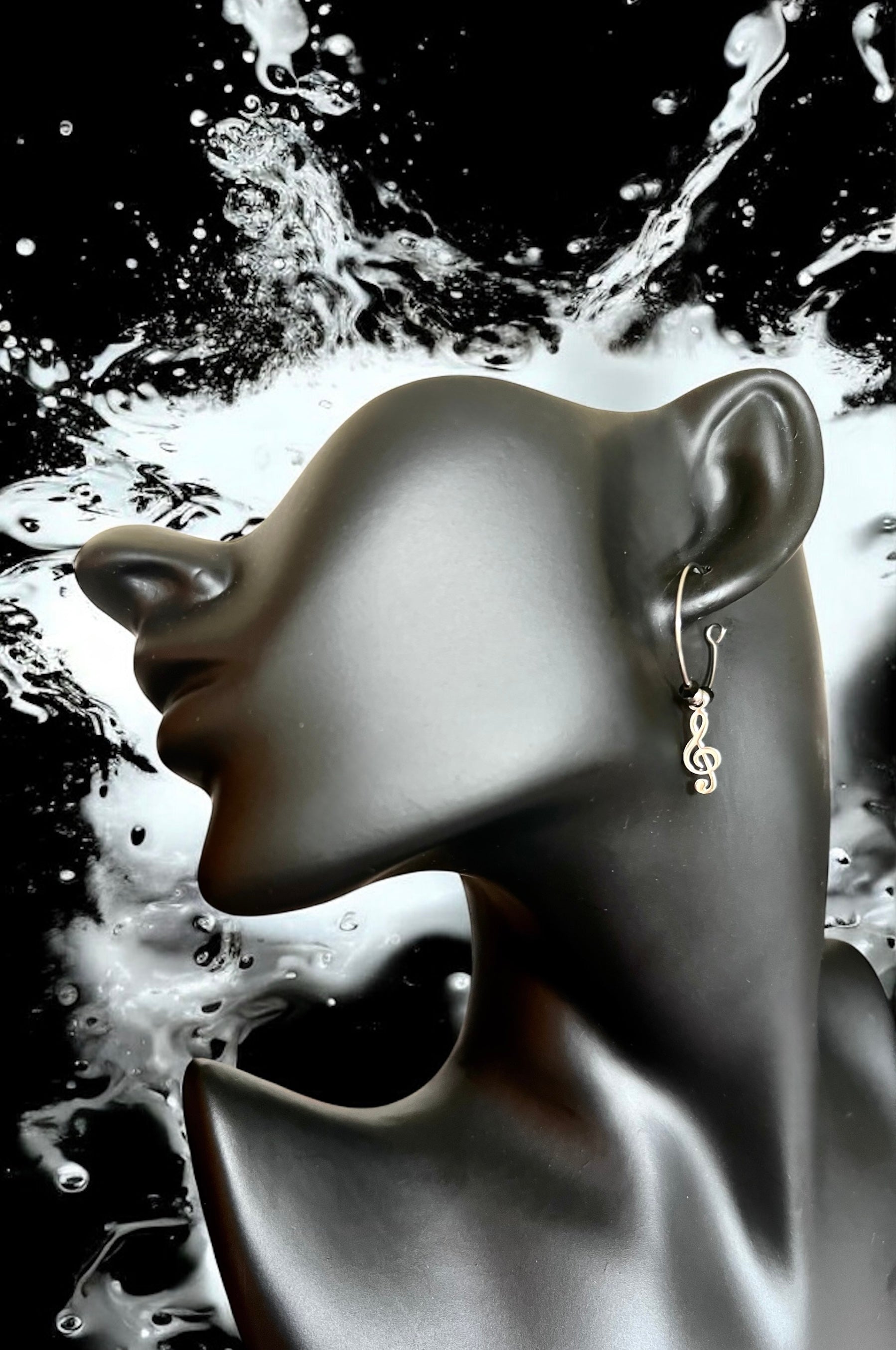 Mono orecchino in acciaio e cristalli Swarovski Neri