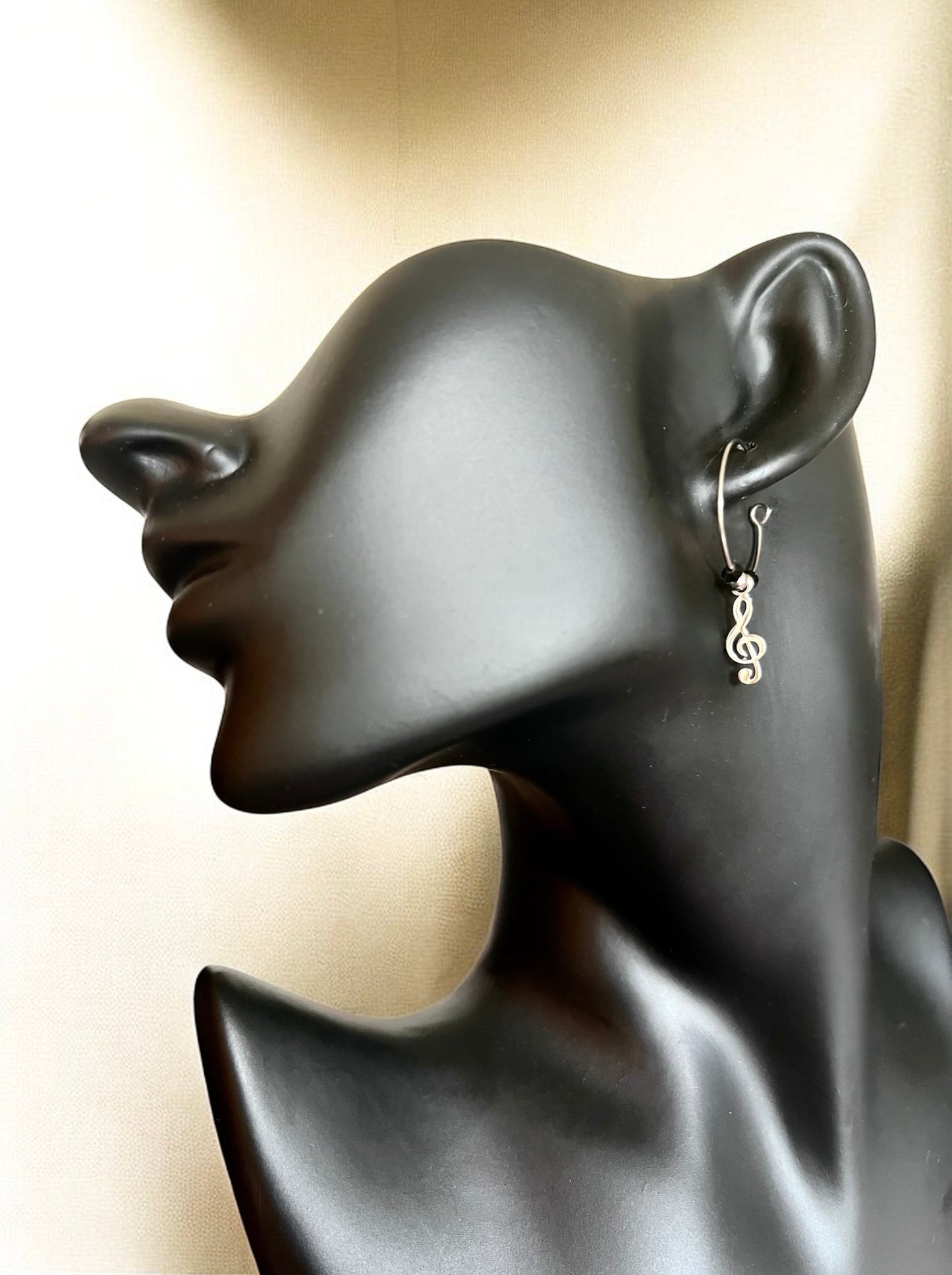 Mono orecchino in acciaio e cristalli Swarovski Neri