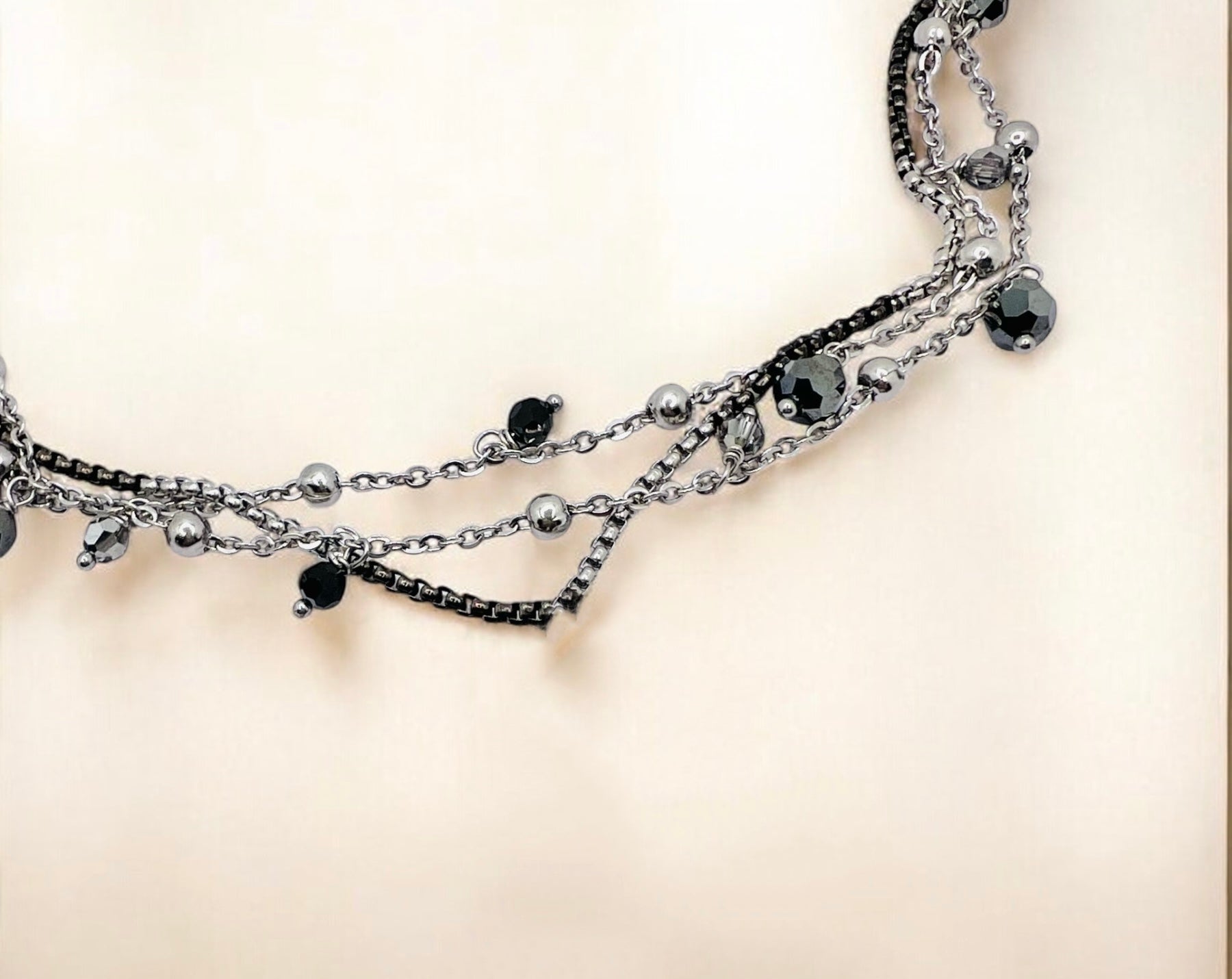 Girocollo in acciaio e cristalli Swarovski