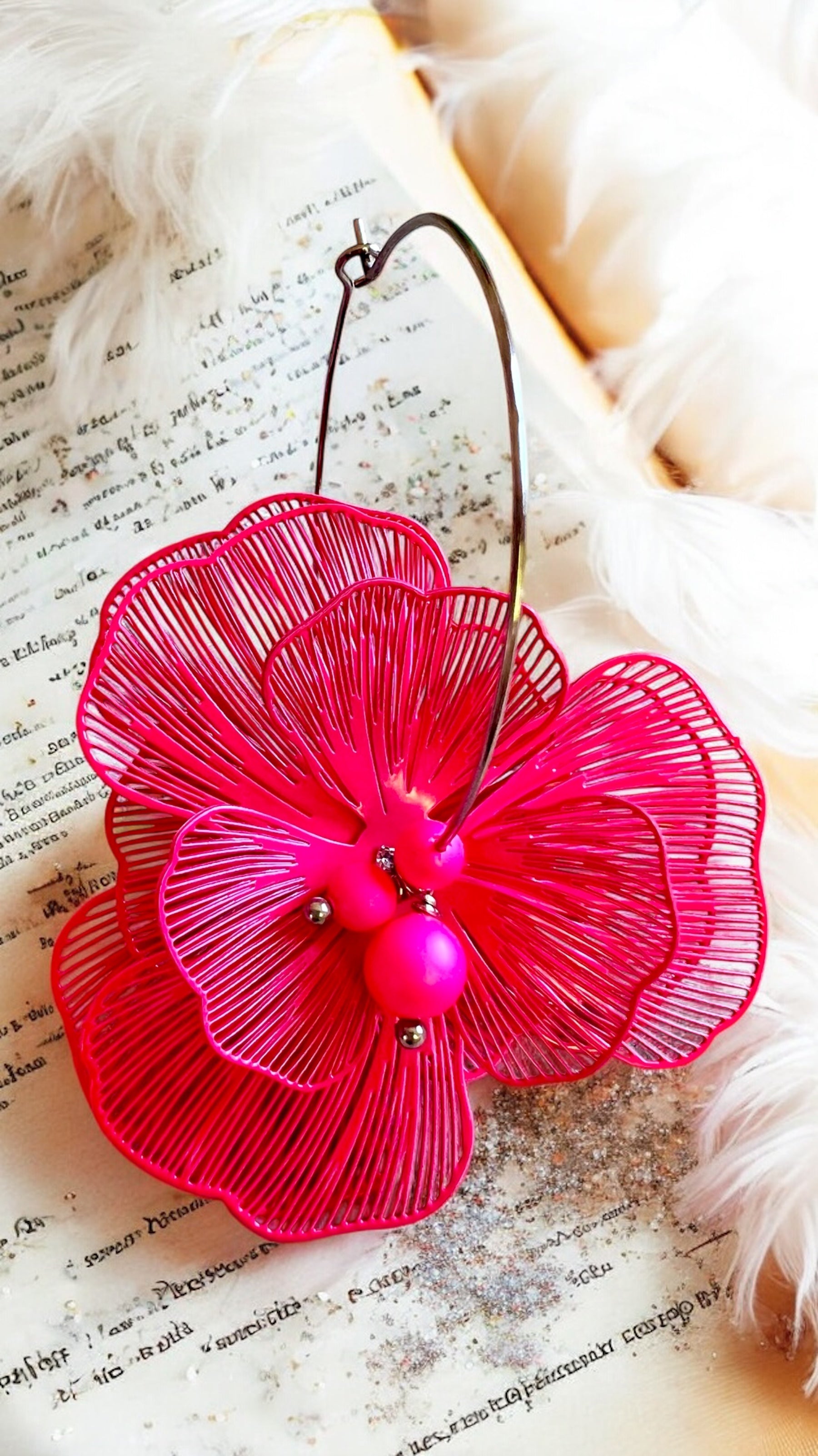 Mono orecchino in acciaio e perle Swarovski 