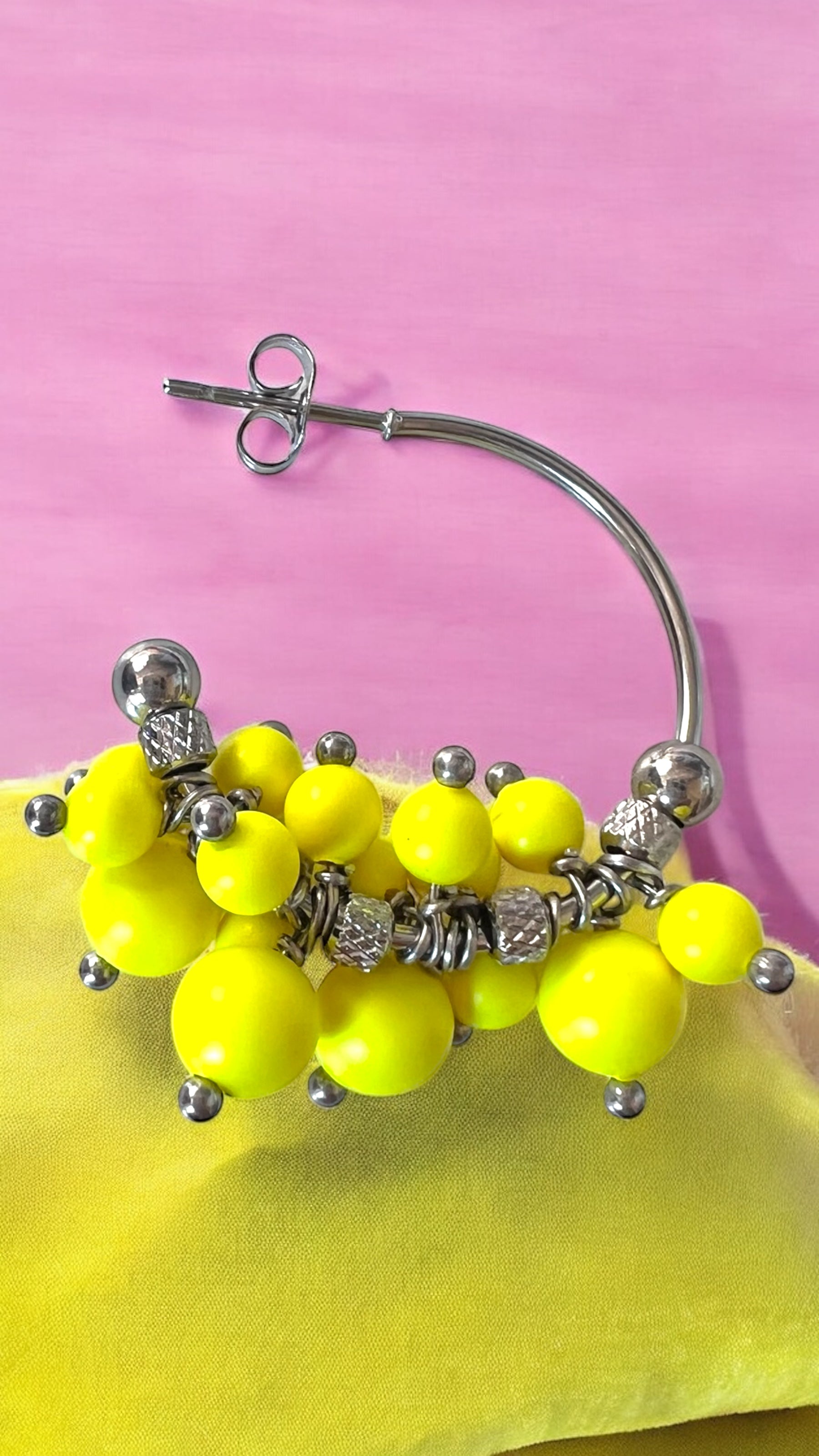 Mono orecchino in acciaio e perle Swarovski