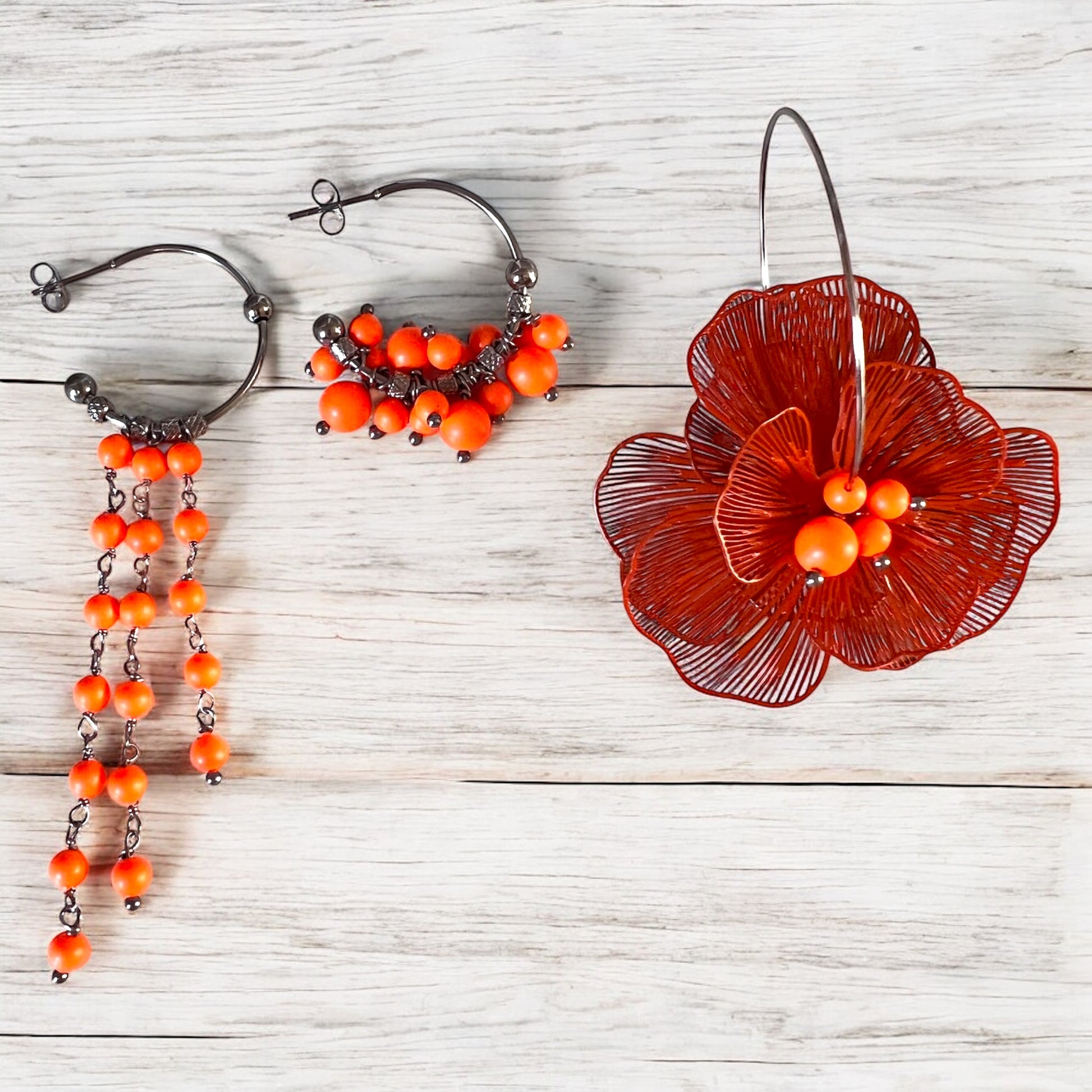 Mono orecchino in acciaio e perle Swarovski