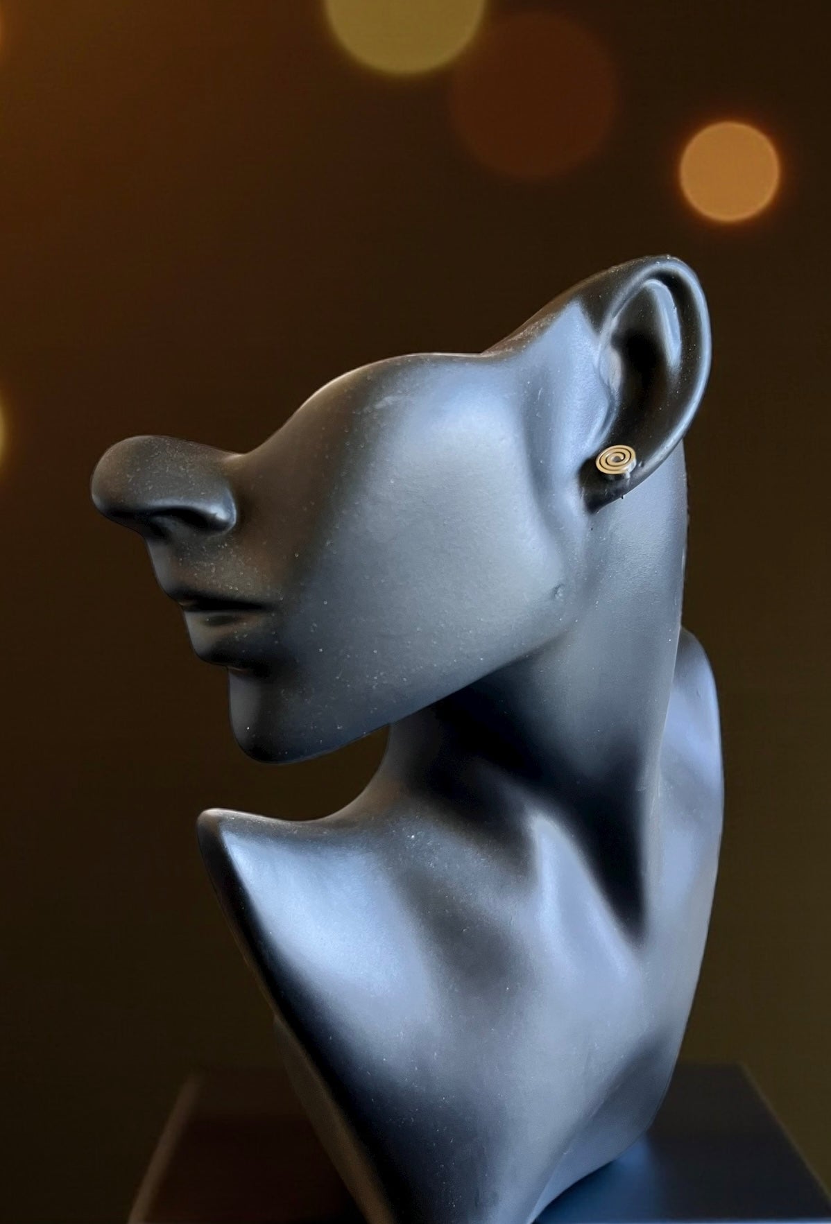 Orecchini a lobo in acciaio a spirale